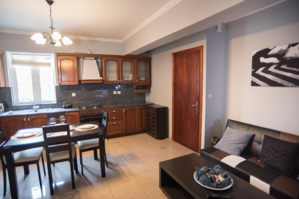 Nicks Cosy Apartment Lefkada City ภายนอก รูปภาพ