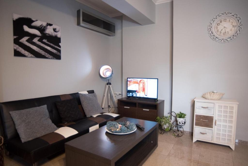 Nicks Cosy Apartment Lefkada City ภายนอก รูปภาพ